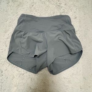 Lululemon, size 0, speed ups high rise, 2.5 in, light blue/grey